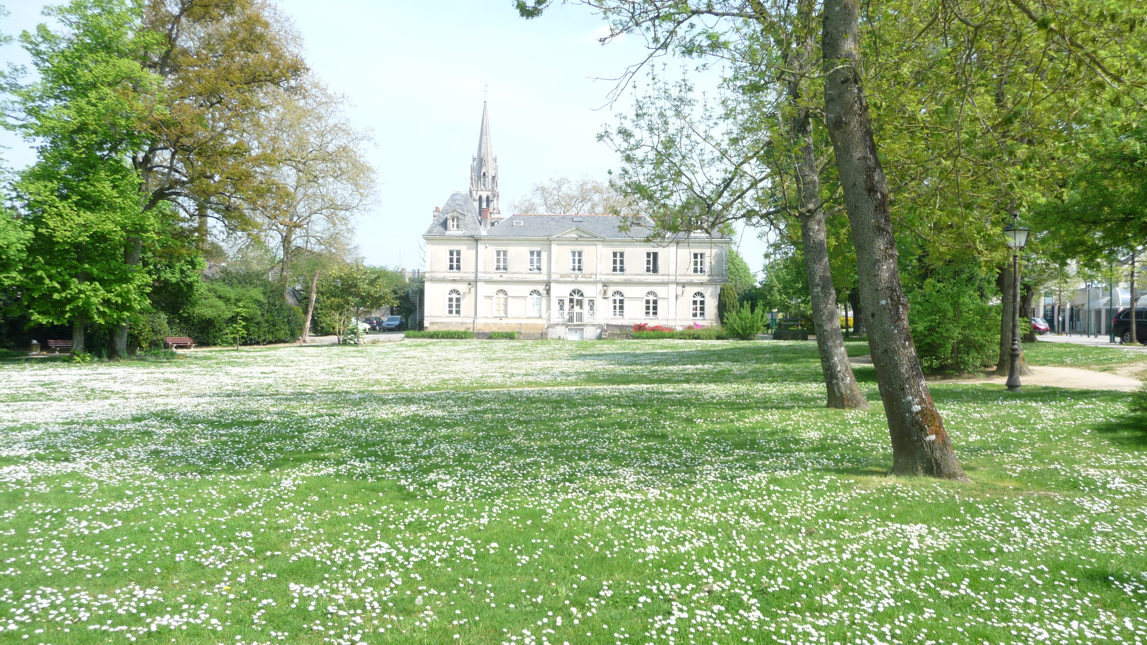 🚮 Les - Ville de La Chapelle sur Erdre - officiel